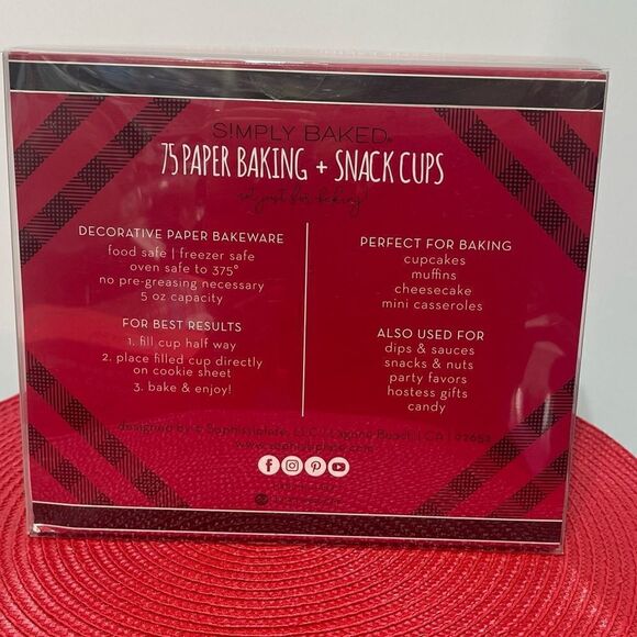 Simply Baked Baking Cups Red and Black 75 pieces NWT - Picture 4 of 5